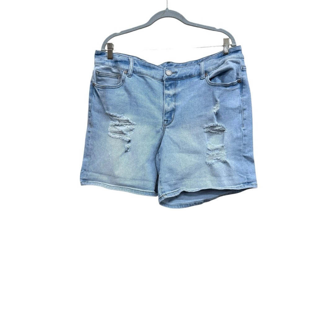 Maurices Light Blue Distressed Jean Shorts 18W Like New
